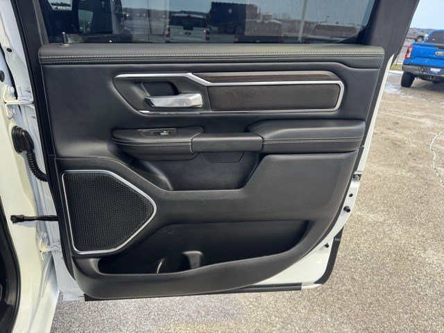 Used 2025 RAM 1500 Laramie w/ Sport Appearance Package image 32