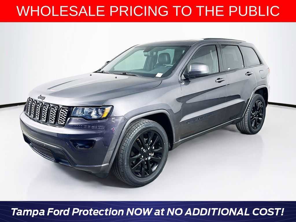 Used 2019 Jeep Grand Cherokee Altitude RWD video 1
