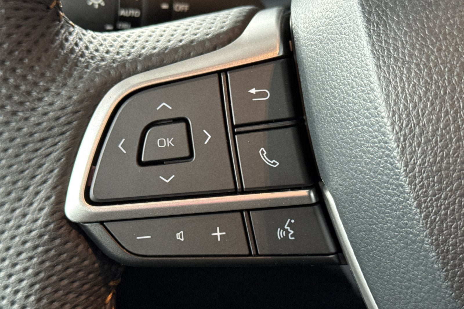 New 2026 Toyota Sienna XLE Woodland Edition AWD/4WD image 27