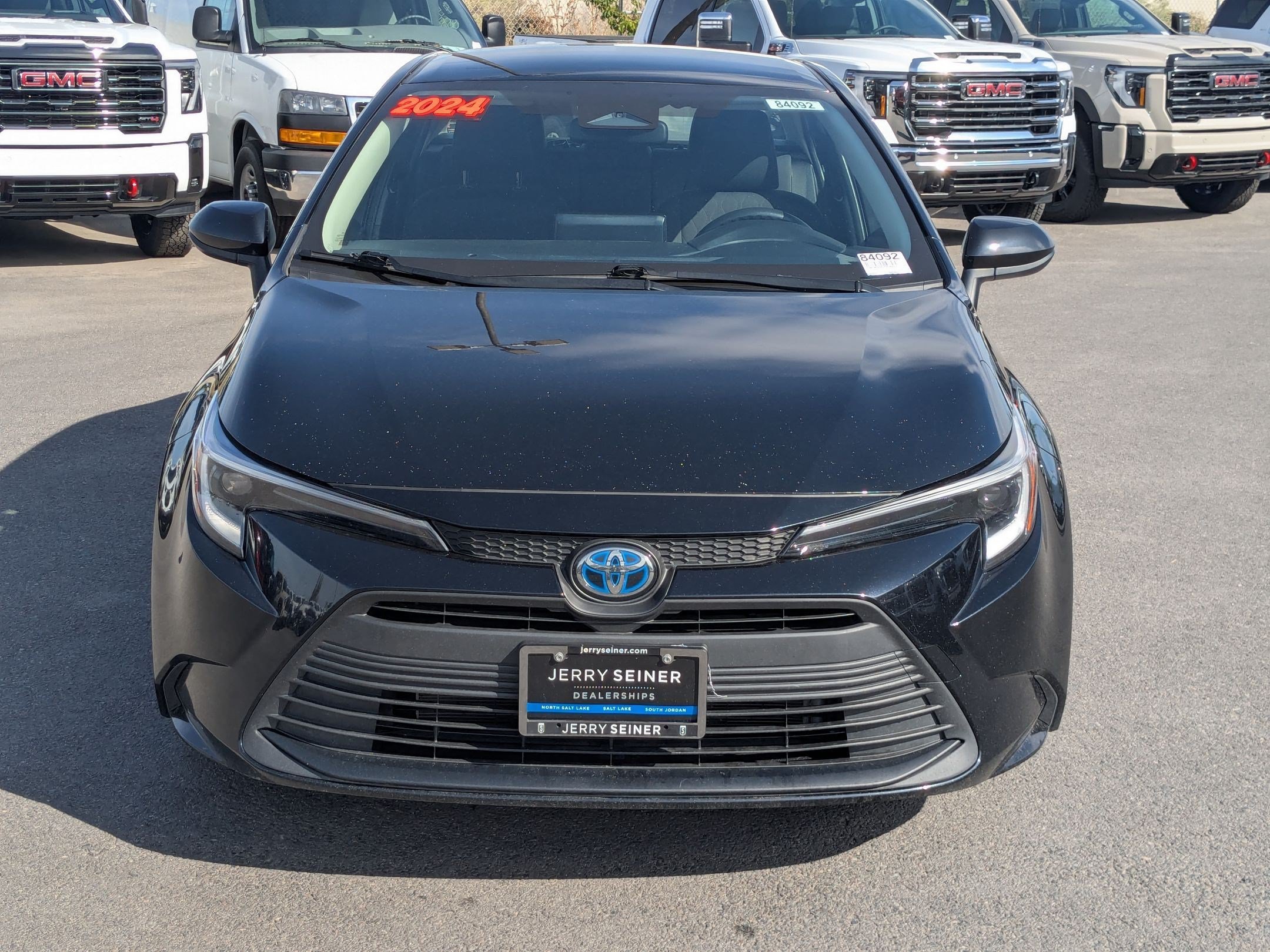Used 2024 Toyota Corolla LE FWD image 8