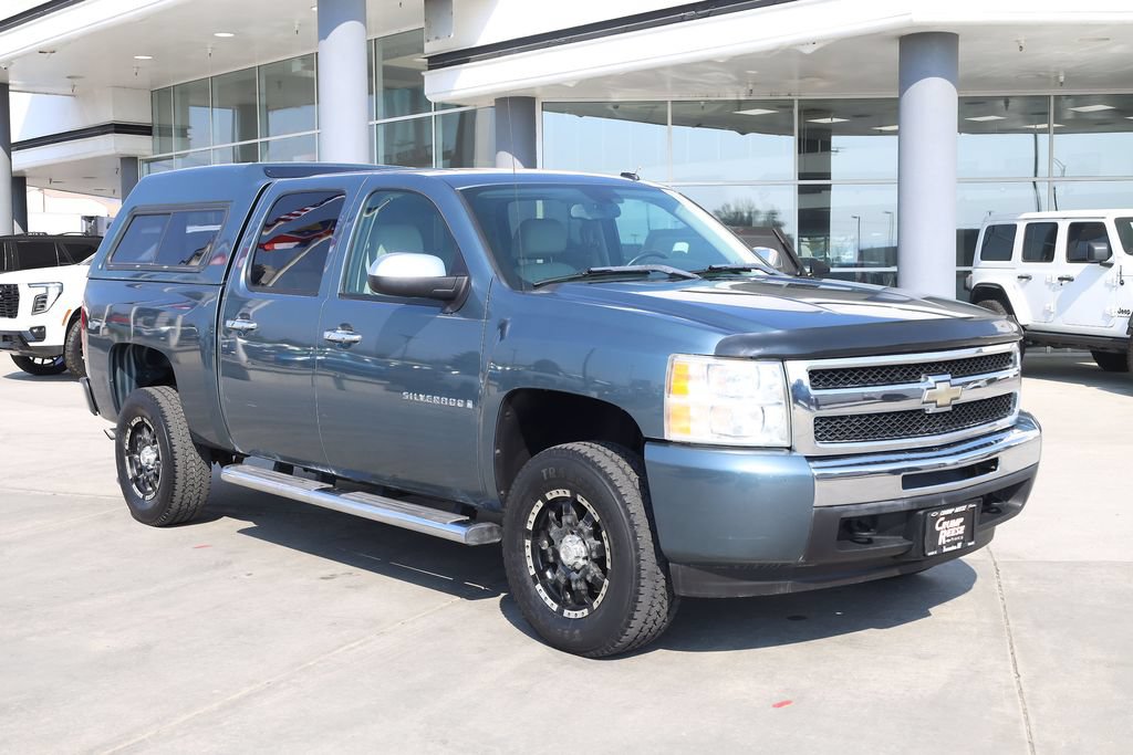 Used 2009 Chevrolet Silverado 1500 LT w/ Regional Value Package RWD image 8
