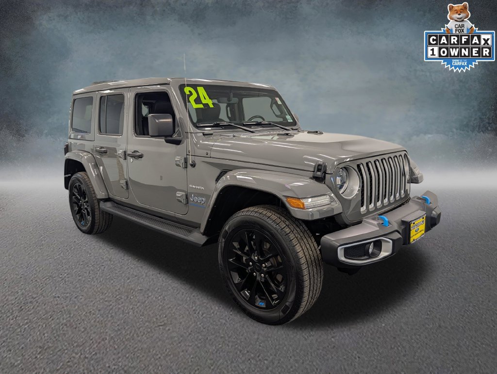 Used 2023 Jeep Wrangler Unlimited Sahara w/ Cold Weather Group AWD/4WD image 3