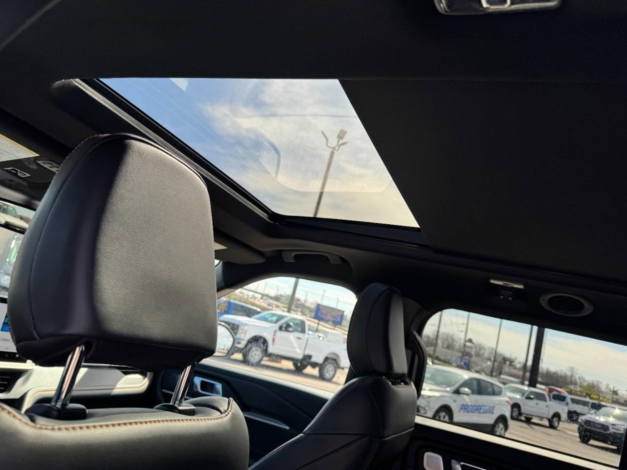 Used 2026 Ford Explorer Tremor w/ Tremor Ultimate Package image 11