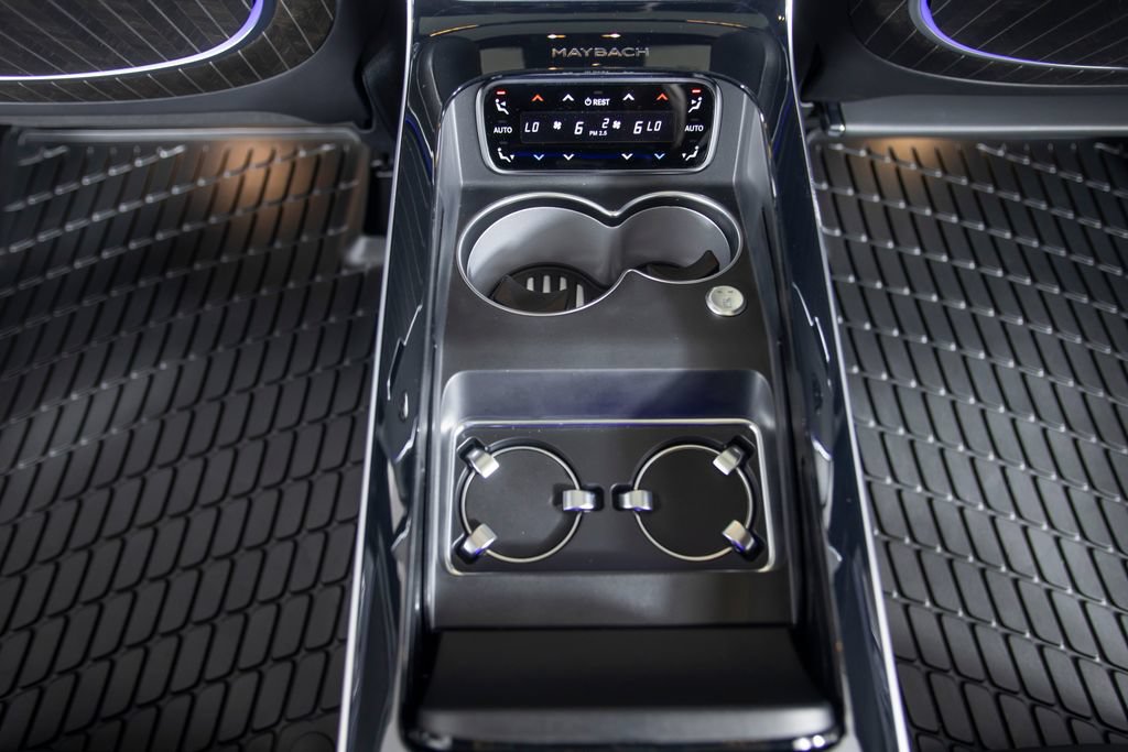 Used 2024 Mercedes-Benz Maybach S 580 4MATIC image 43