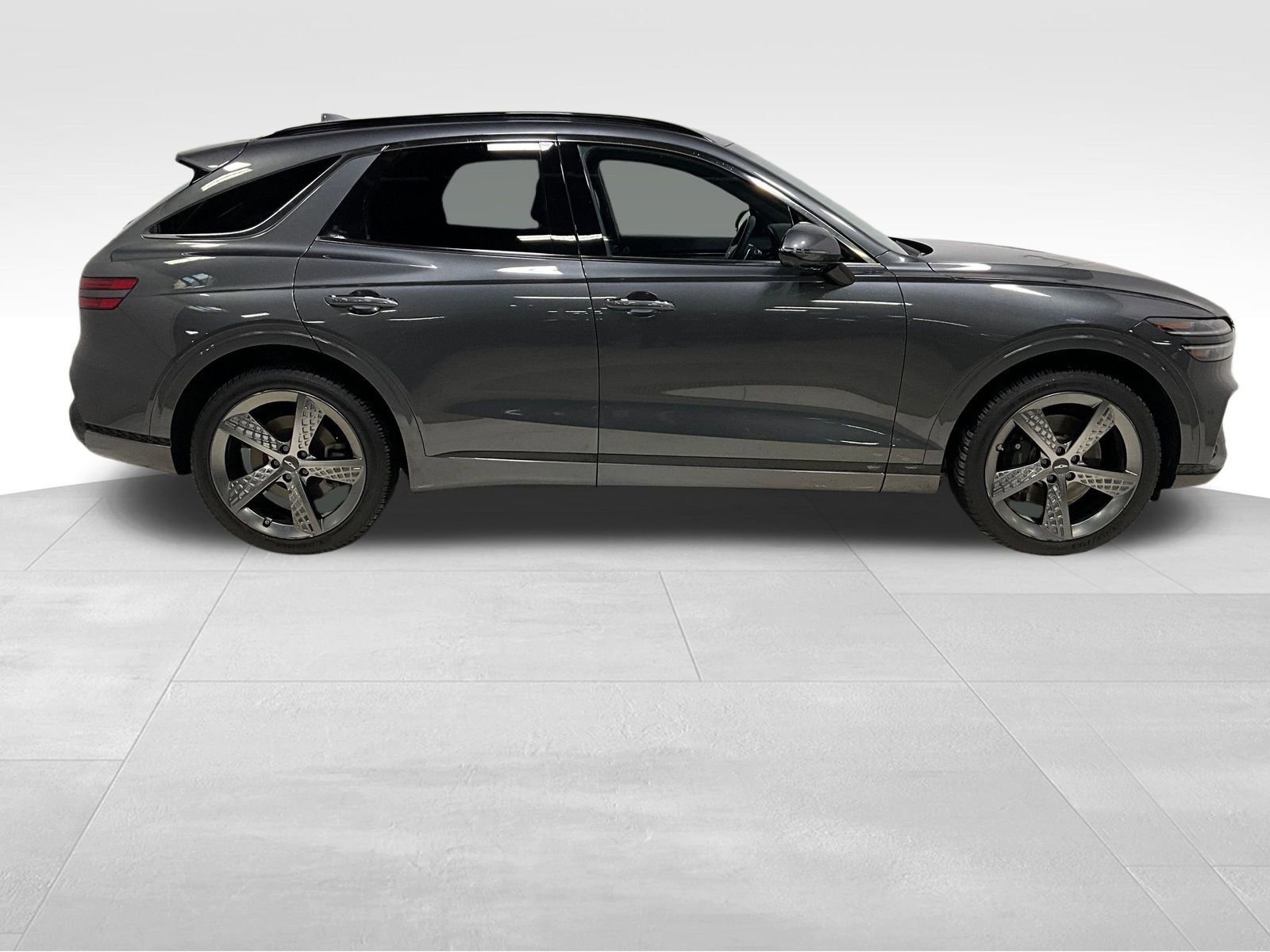 Used 2022 Genesis GV70 3.5T Sport w/ Sport Prestige Package image 4