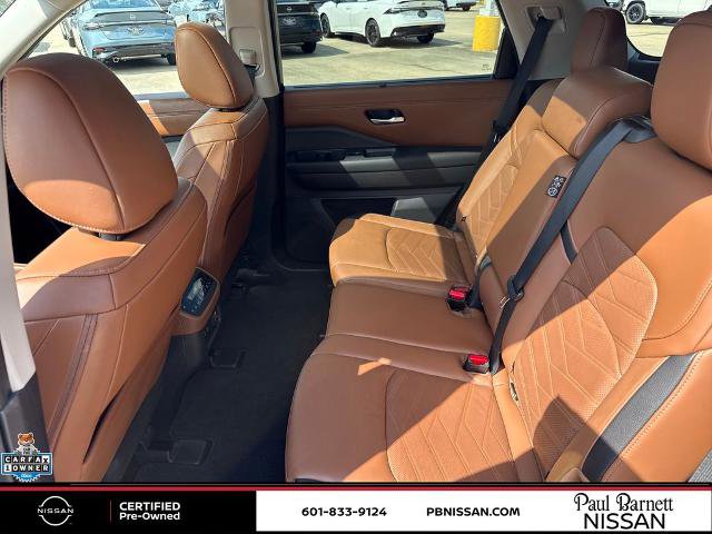 Certified 2025 Nissan Pathfinder Platinum w/ Cargo Package FWD image 30