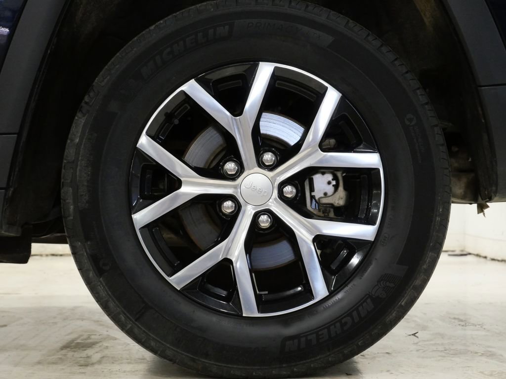 Used 2023 Jeep Grand Cherokee Limited w/ Trailer Tow Prep Group (B) image 10