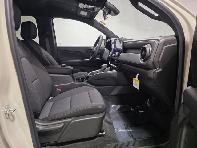 New 2026 Chevrolet Colorado Trail Boss w/ LPO, Tailgate Decal Package AWD/4WD image 28