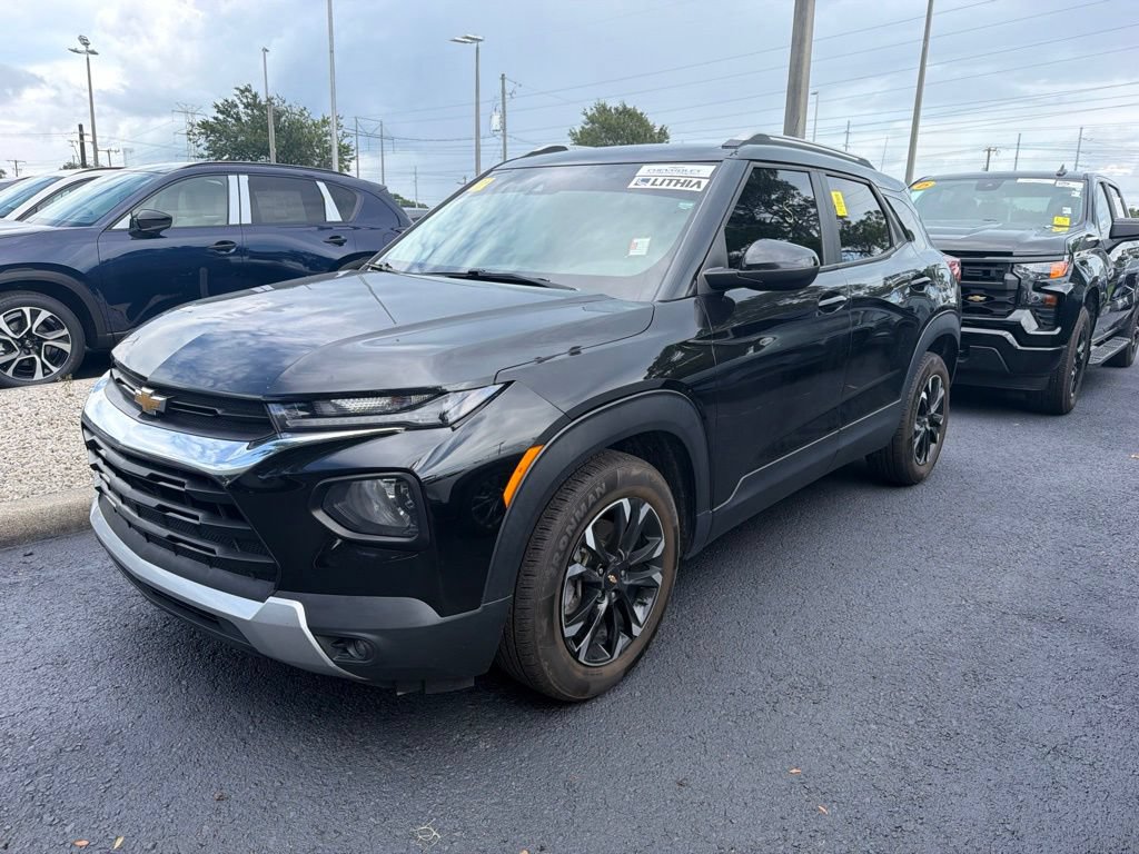 Used 2021 Chevrolet TrailBlazer LT w/ Convenience Package FWD image 1