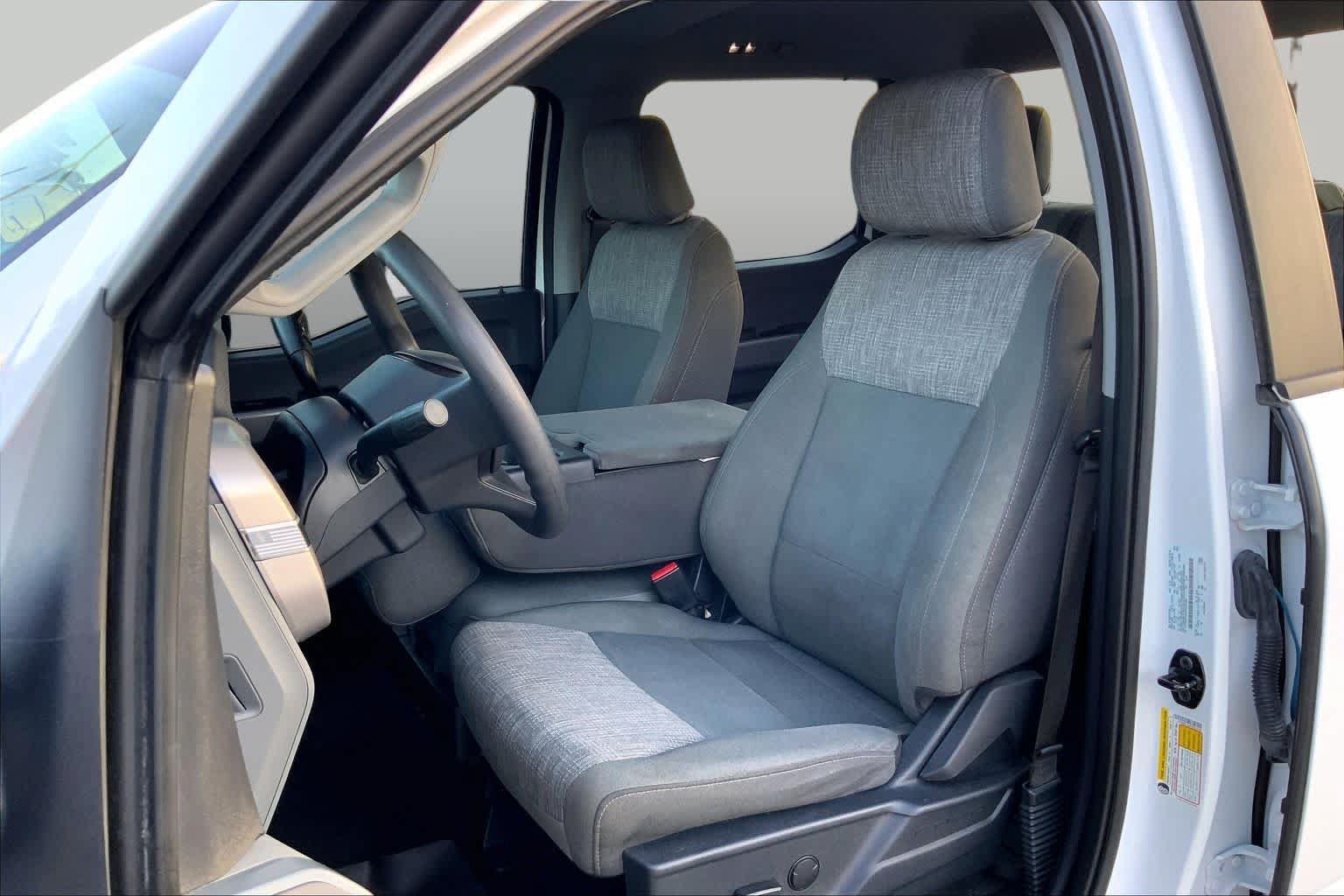 Used 2023 Ford F150 XLT RWD image 8