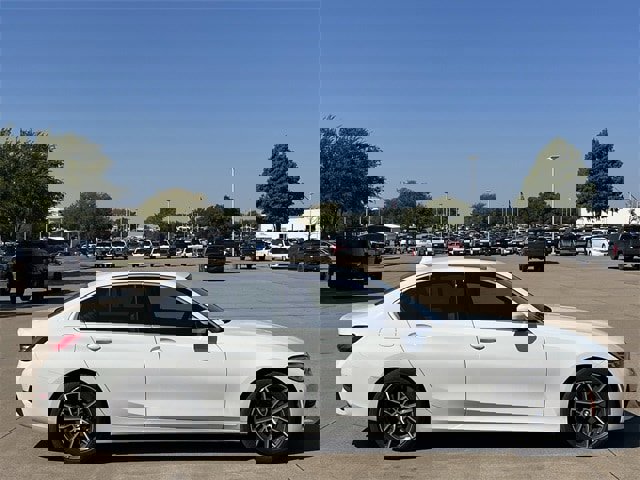 Used 2021 BMW 330e w/ Convenience Package image 3