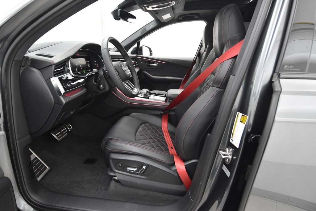 Used 2025 Audi SQ7 Prestige AWD/4WD image 28