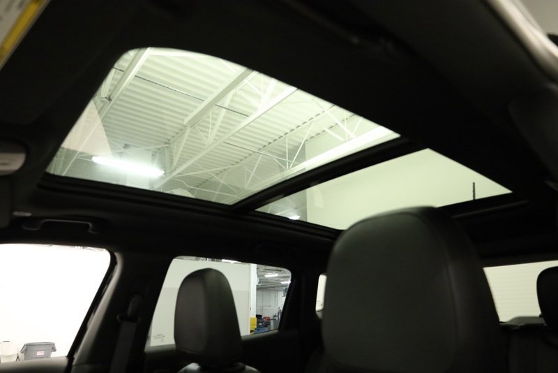 Used 2021 Jeep Compass 80th Special Edition w/ Sun and Sound Group image 35