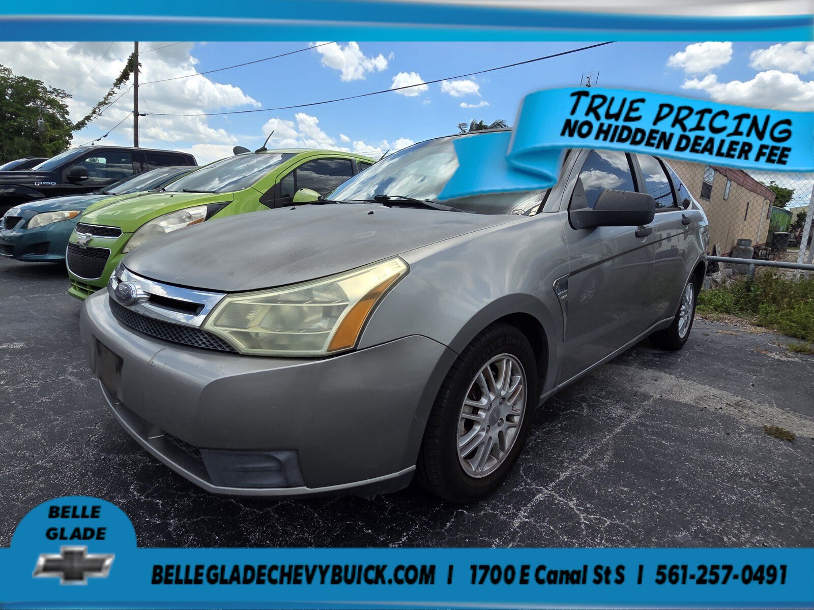 Used 2008 Ford Focus SE FWD image 1