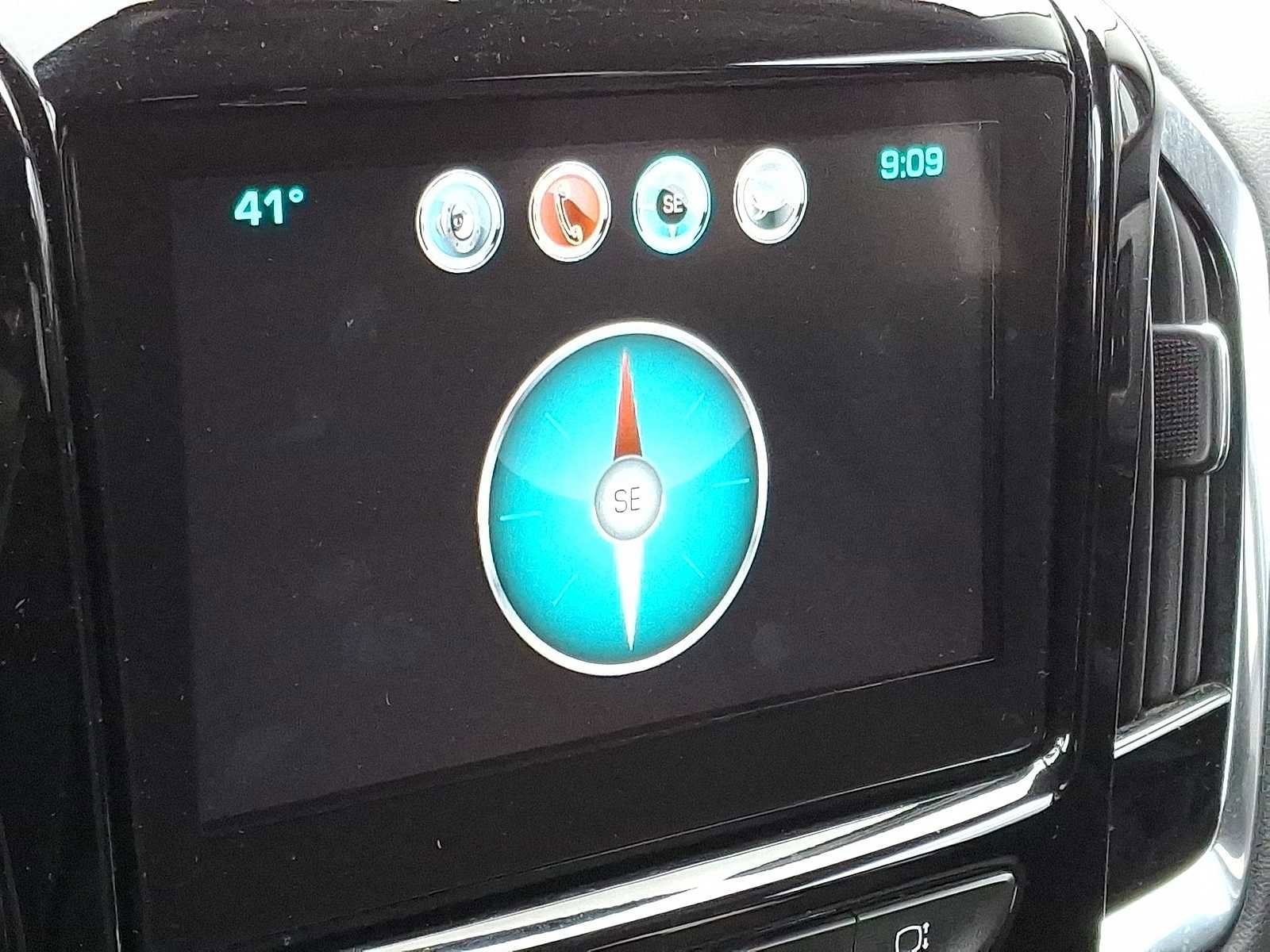 Used 2018 Chevrolet Traverse LT image 20