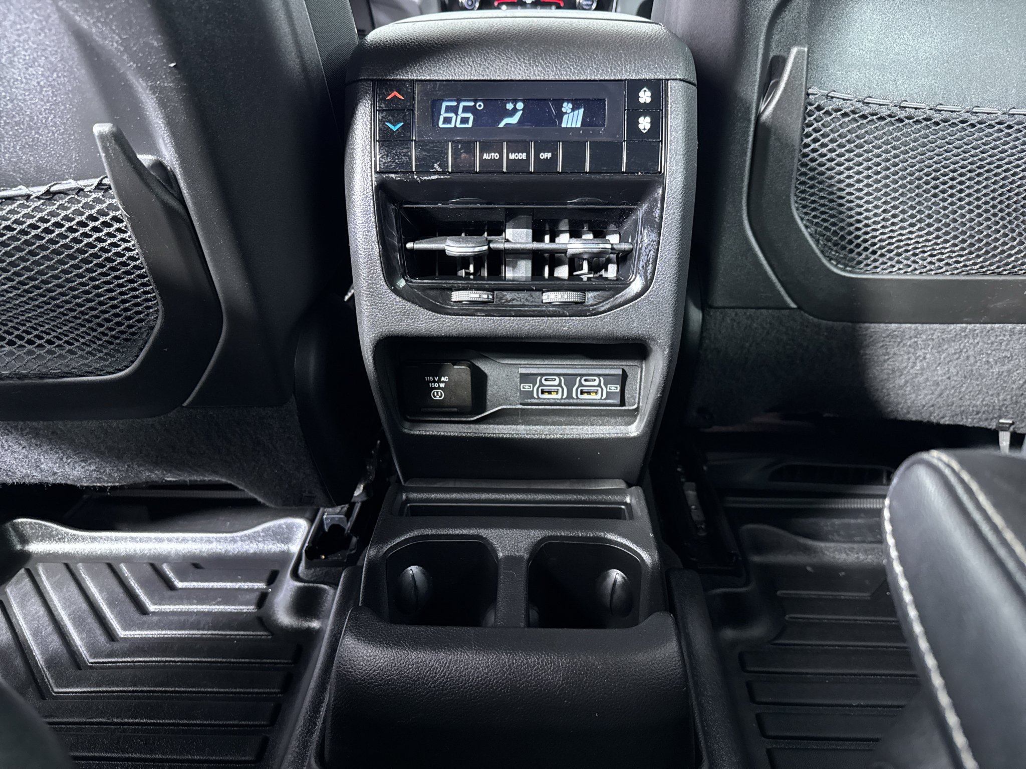 Used 2023 Jeep Grand Cherokee L Laredo AWD/4WD image 25