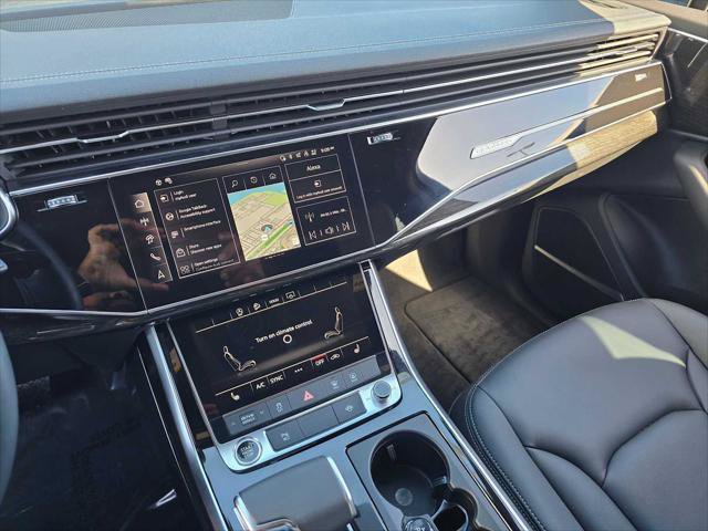 Certified 2025 Audi Q7 2.0T Premium w/ Convenience Plus Package AWD/4WD image 31