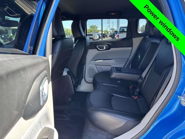 Used 2023 Jeep Compass Latitude AWD/4WD image 23