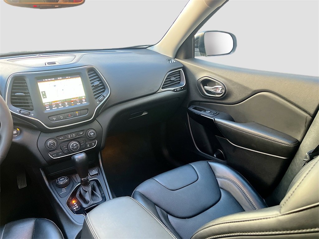 Used 2023 Jeep Cherokee Altitude Lux w/ Lux Elite Package image 24