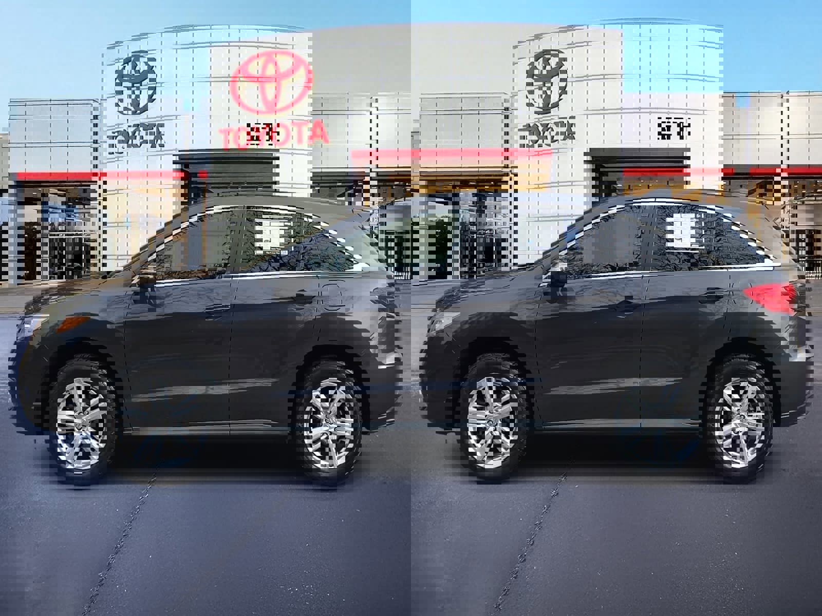 Used 2015 Acura RDX AWD w/ Technology Package image 8