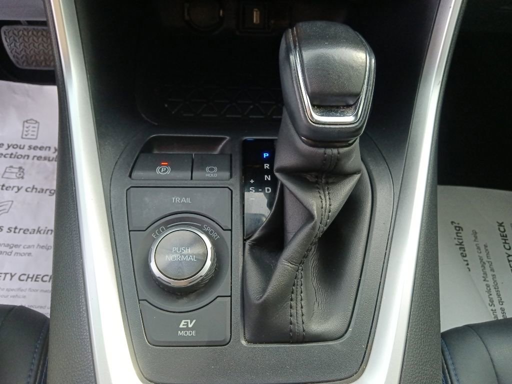 Used 2021 Toyota RAV4 XSE w/ XSE Grade Weather Package AWD/4WD image 24