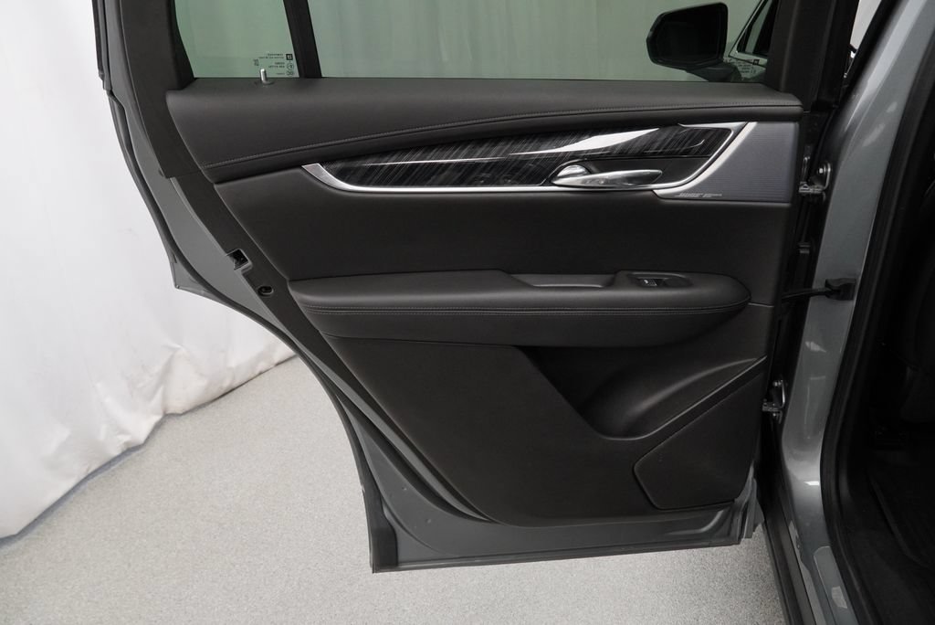 Certified 2023 Cadillac XT6 Premium Luxury AWD/4WD image 29