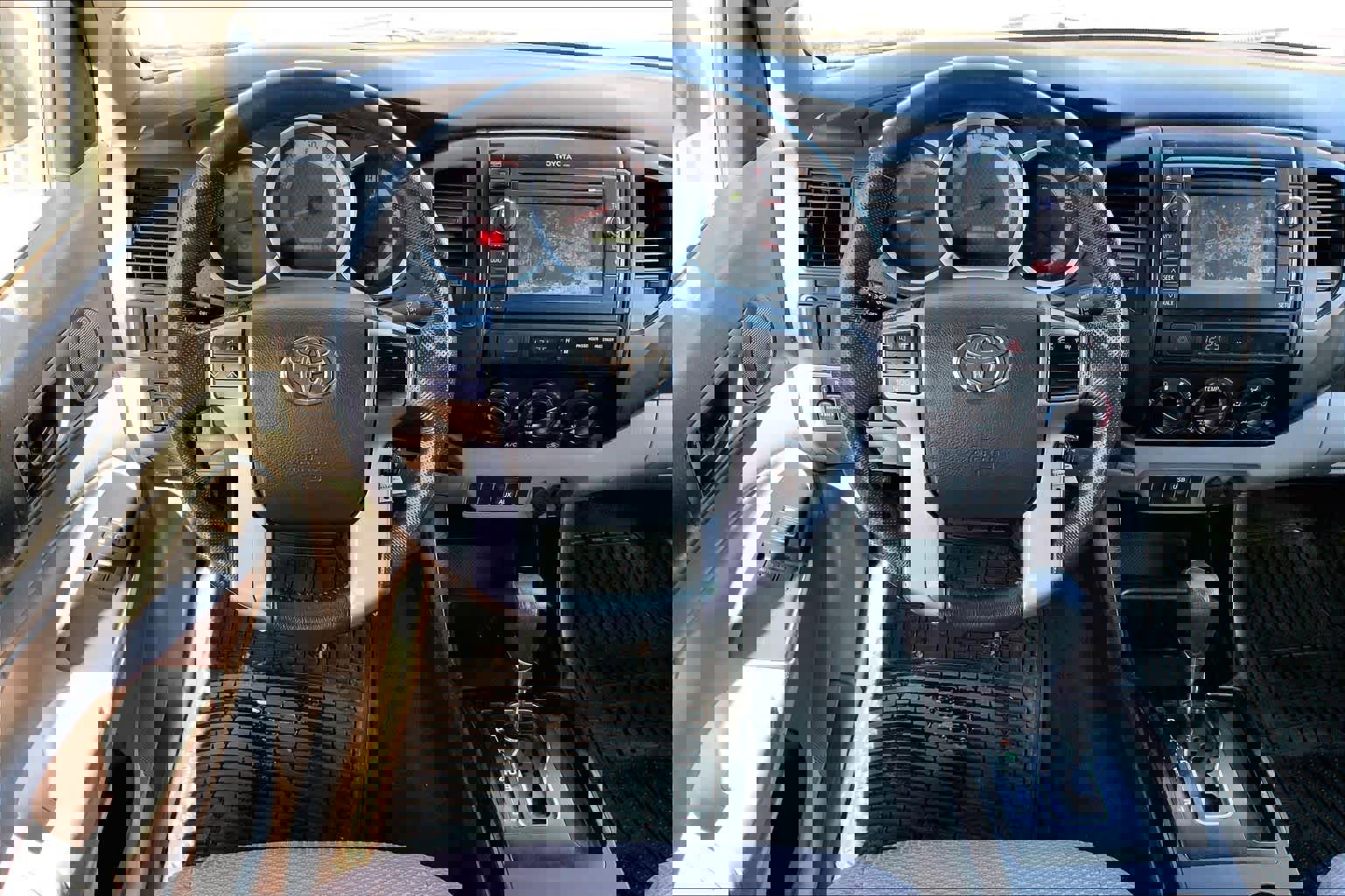 Used 2013 Toyota Tacoma PreRunner w/ Convenience Pkg image 6