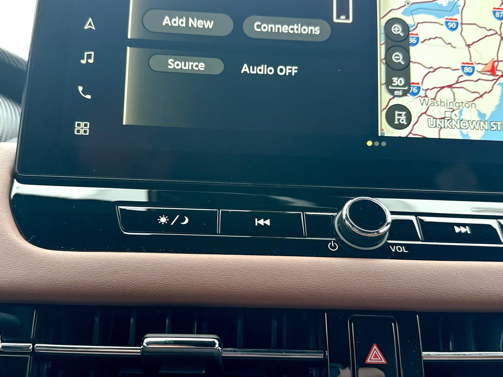 New 2025 Mitsubishi Outlander SEL image 33