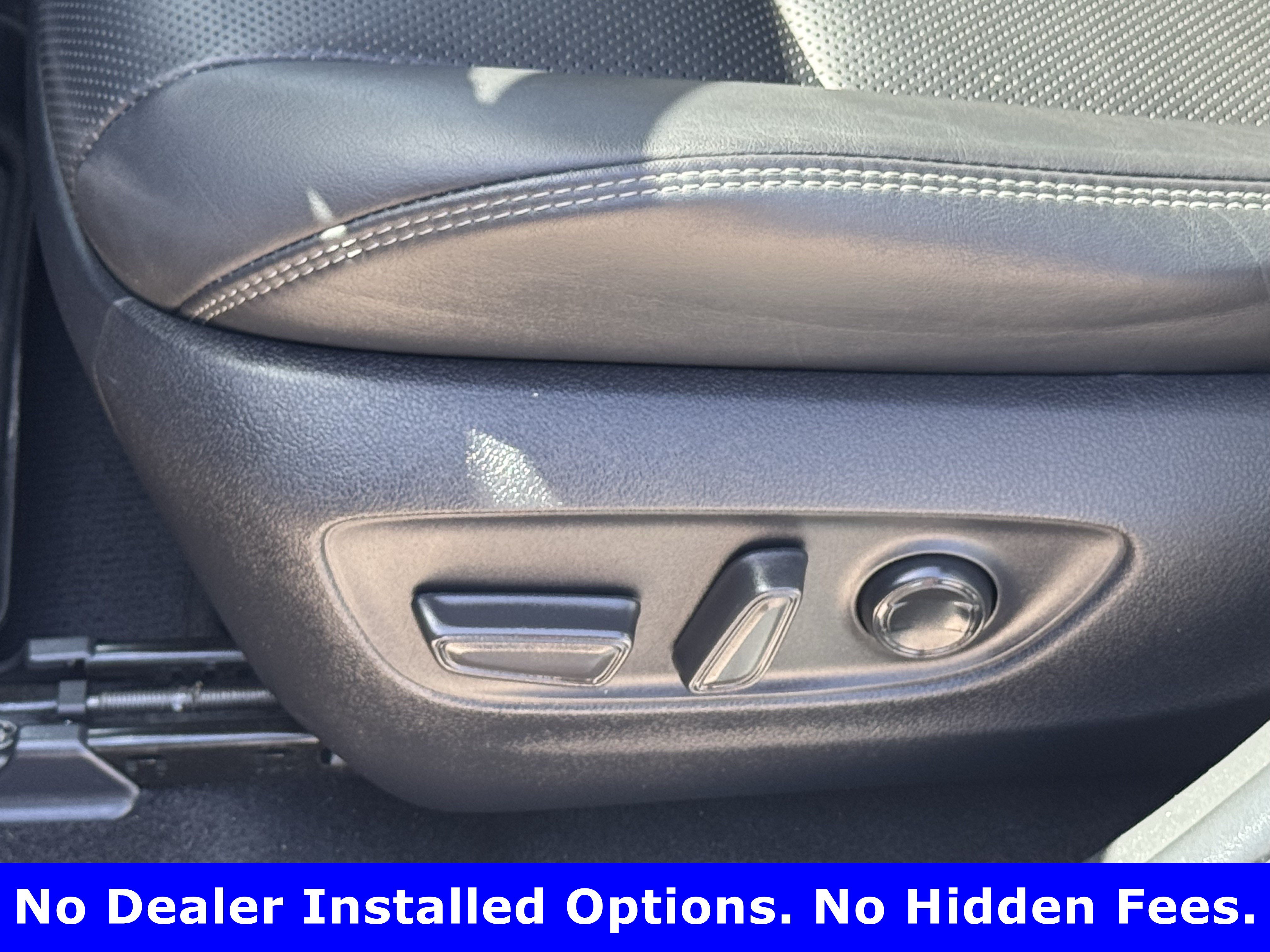 Used 2023 Toyota RAV4 Limited AWD/4WD image 25