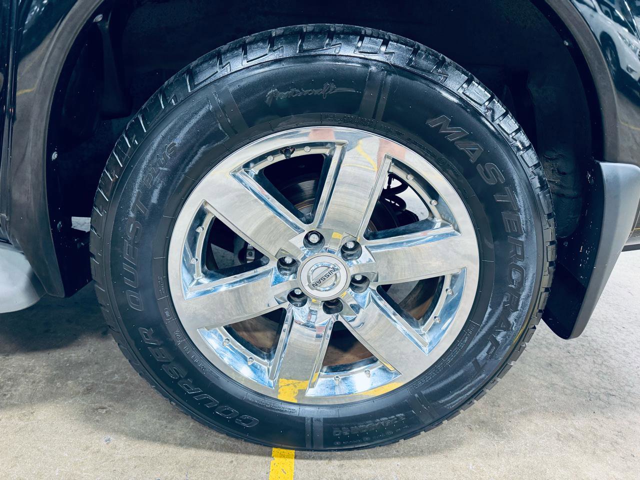 Used 2014 Nissan Armada Platinum w/ 2nd Row Captain Seat Package image 11