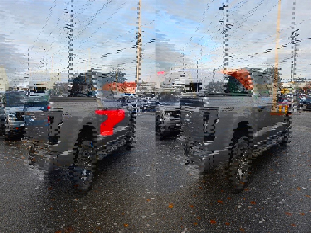 Used 2024 Ford F150 Lightning XLT image 5