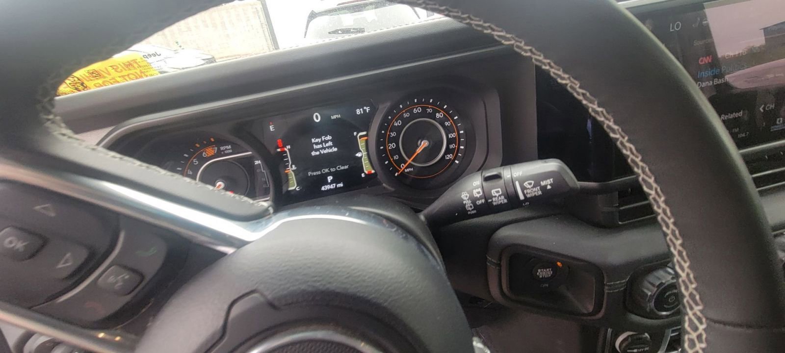 Used 2025 Jeep Wrangler Sahara image 16