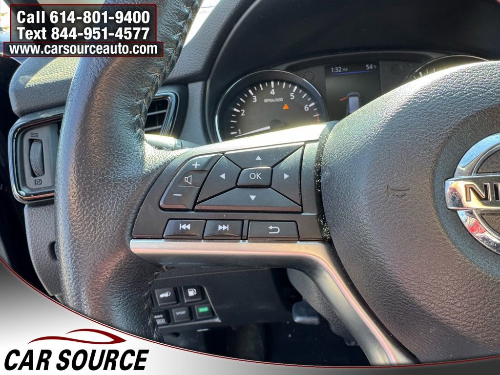 Used 2019 Nissan Rogue SL image 17