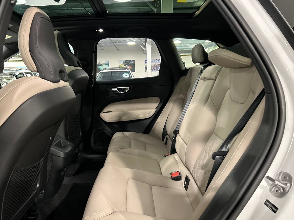 Used 2026 Volvo XC60 B5 Plus w/ Protection Package Premier AWD/4WD image 22