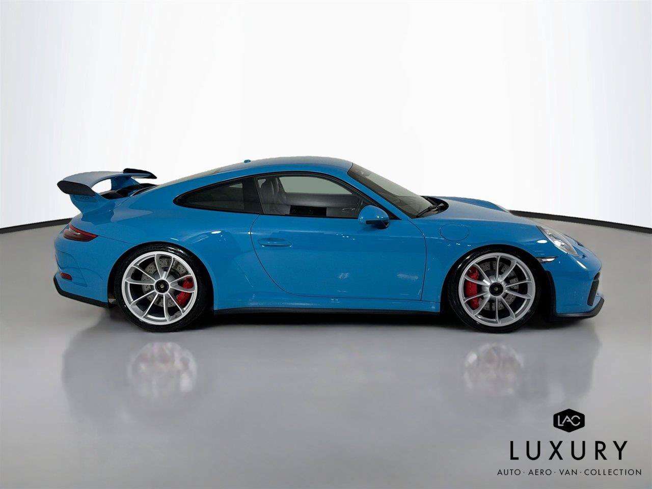 Used 2018 Porsche 911 GT3 w/ Sport Chrono Package RWD image 4