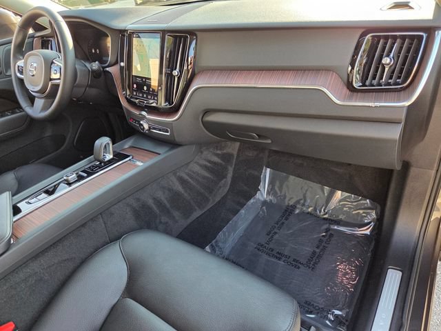 Certified 2023 Volvo XC60 B5 Plus FWD image 20