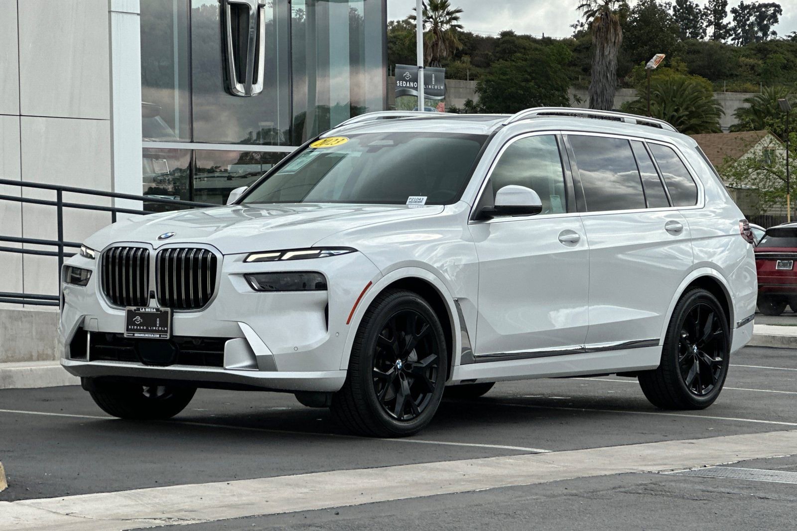 Used 2023 BMW X7 xDrive40i image 7