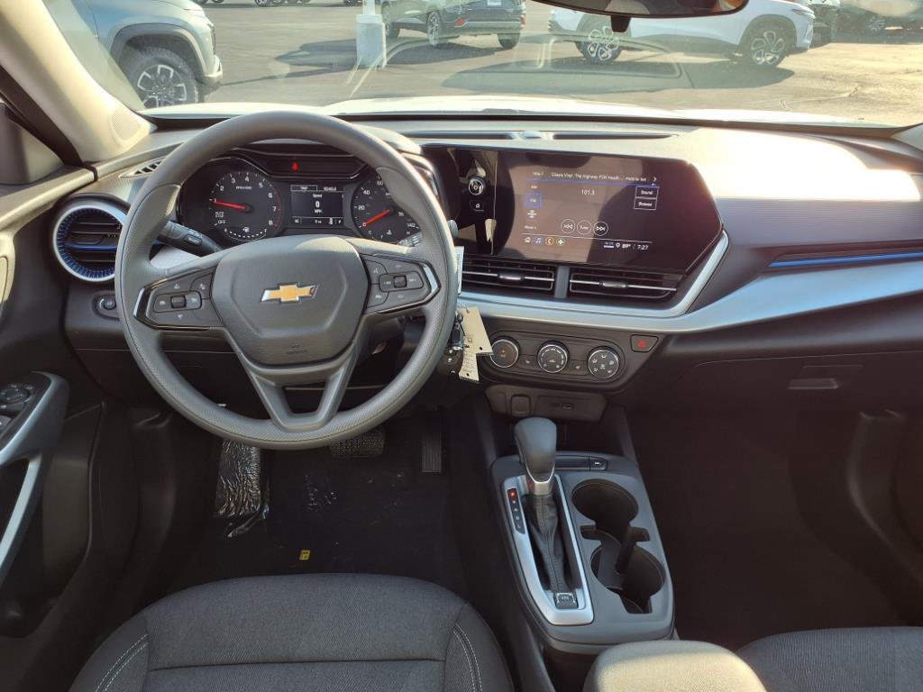 New 2025 Chevrolet Trax LS w/ LS Convenience Package FWD image 14