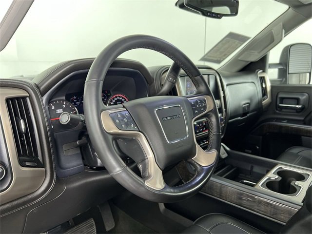 Used 2015 GMC Sierra 2500 Denali w/ Duramax Plus Package image 34