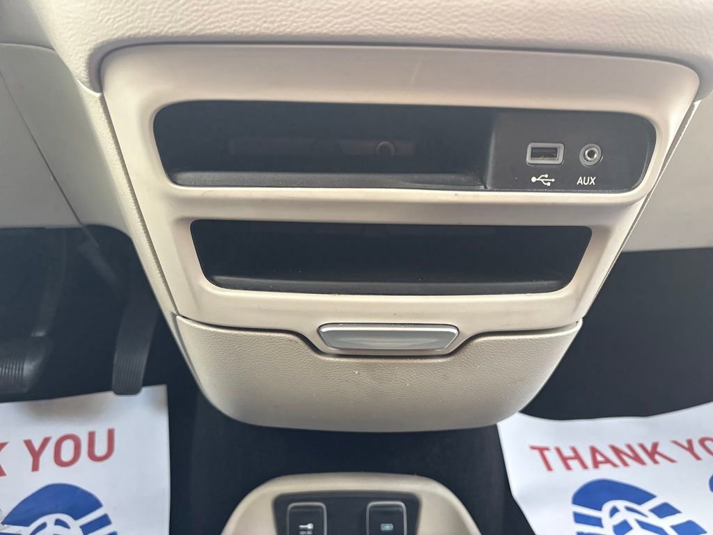 Used 2017 Chrysler Pacifica Touring image 35