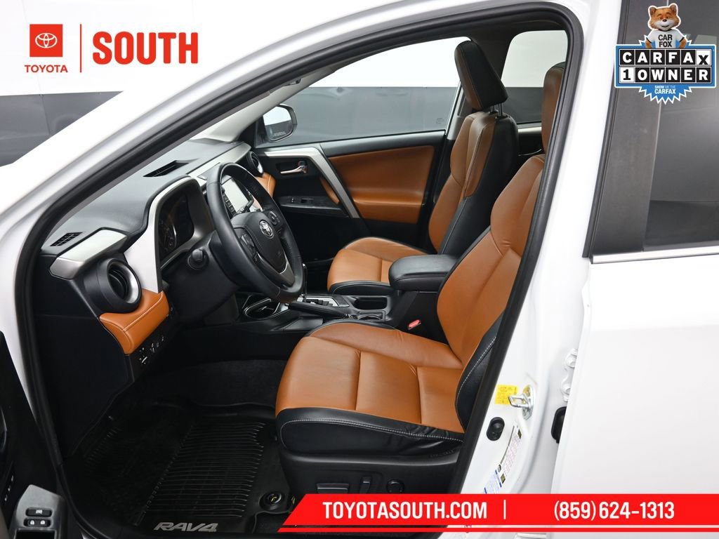 Used 2017 Toyota RAV4 Platinum image 12