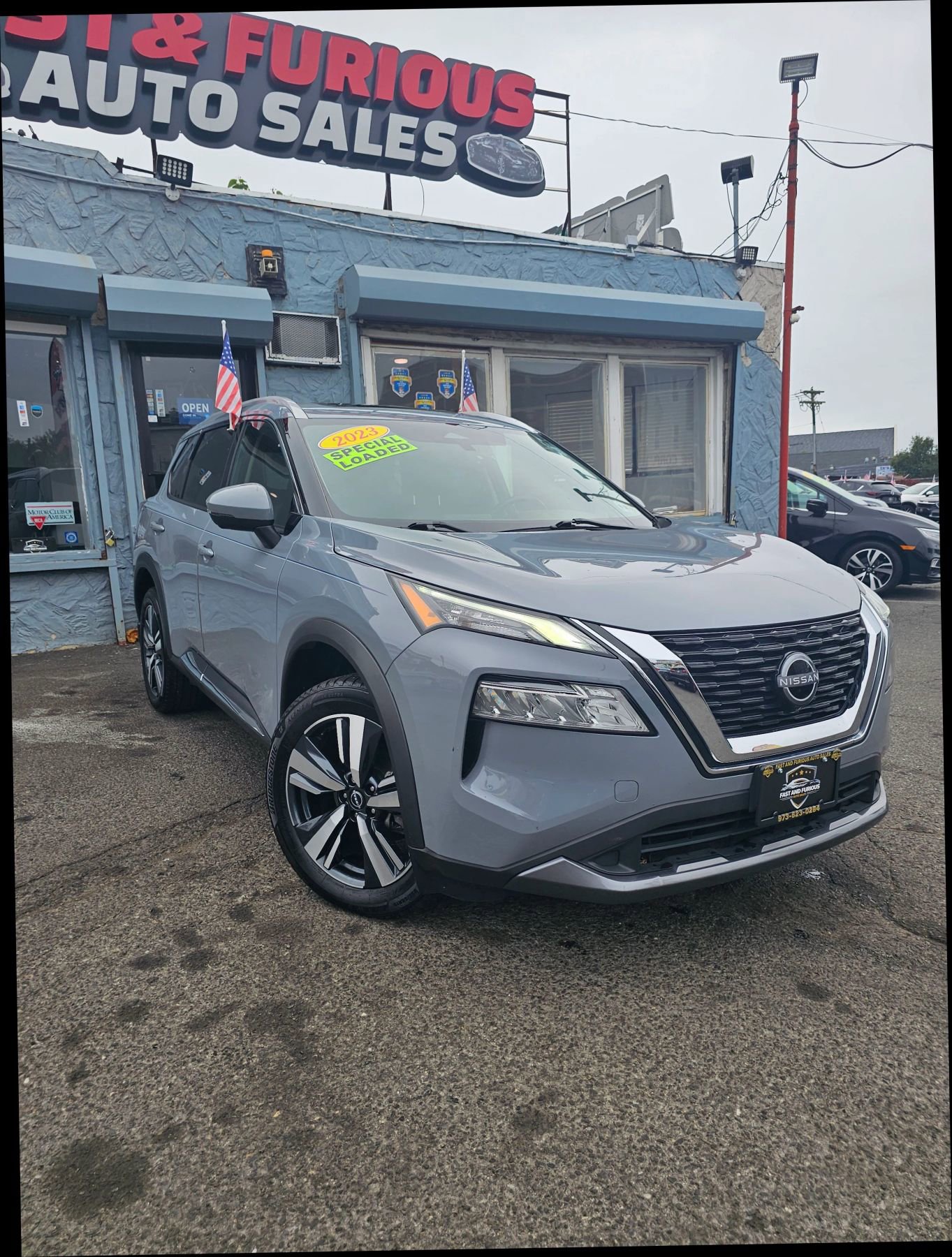 Used 2023 Nissan Rogue SL image 5