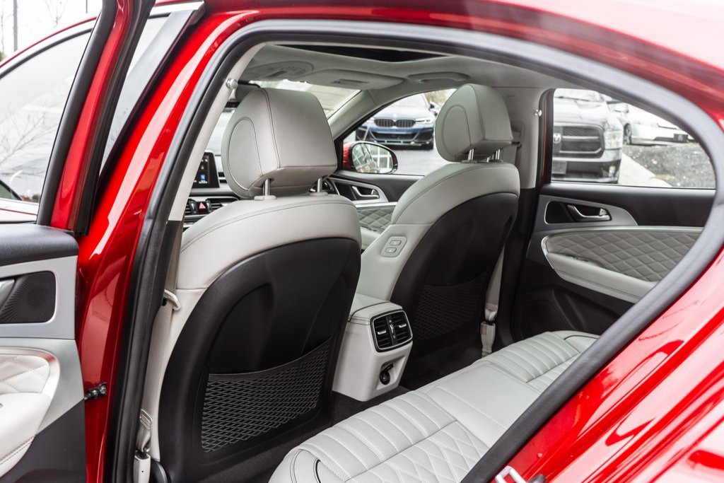 Used 2020 Genesis G70 3.3T w/ Prestige Package image 40