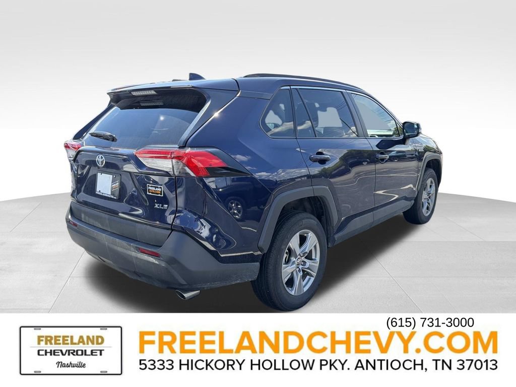 Used 2025 Toyota RAV4 XLE FWD video 2