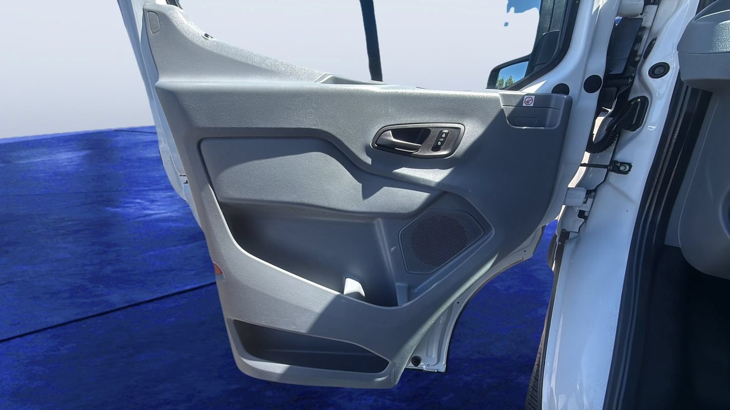 Used 2019 Ford Transit 250 148 Medium Roof RWD image 12