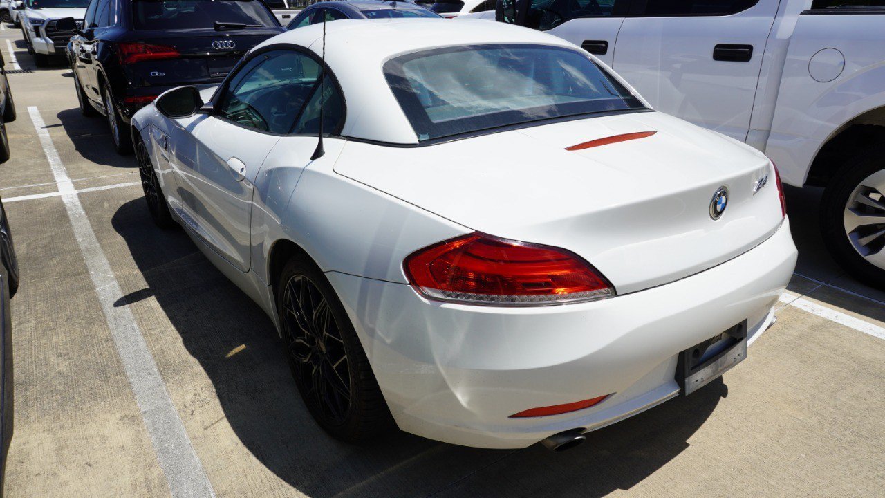 Used 2013 BMW Z4 sDrive35i RWD image 8