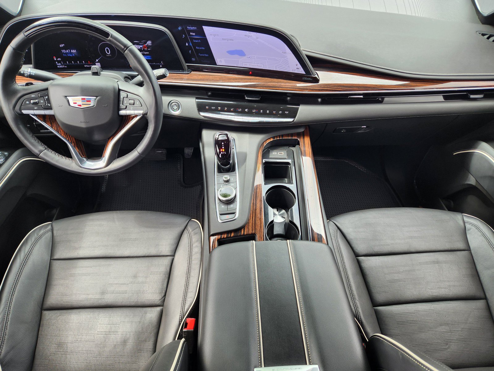 Certified 2023 Cadillac Escalade Premium Luxury w/ Performance Package AWD/4WD image 9