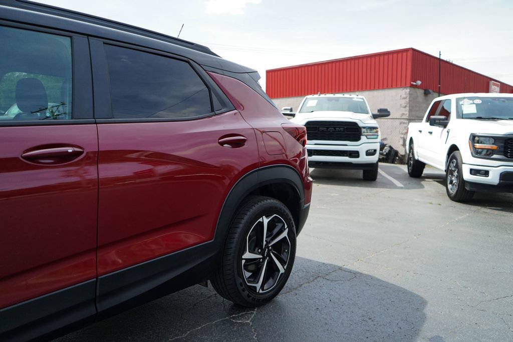Used 2021 Chevrolet TrailBlazer RS w/ Technology Package image 15