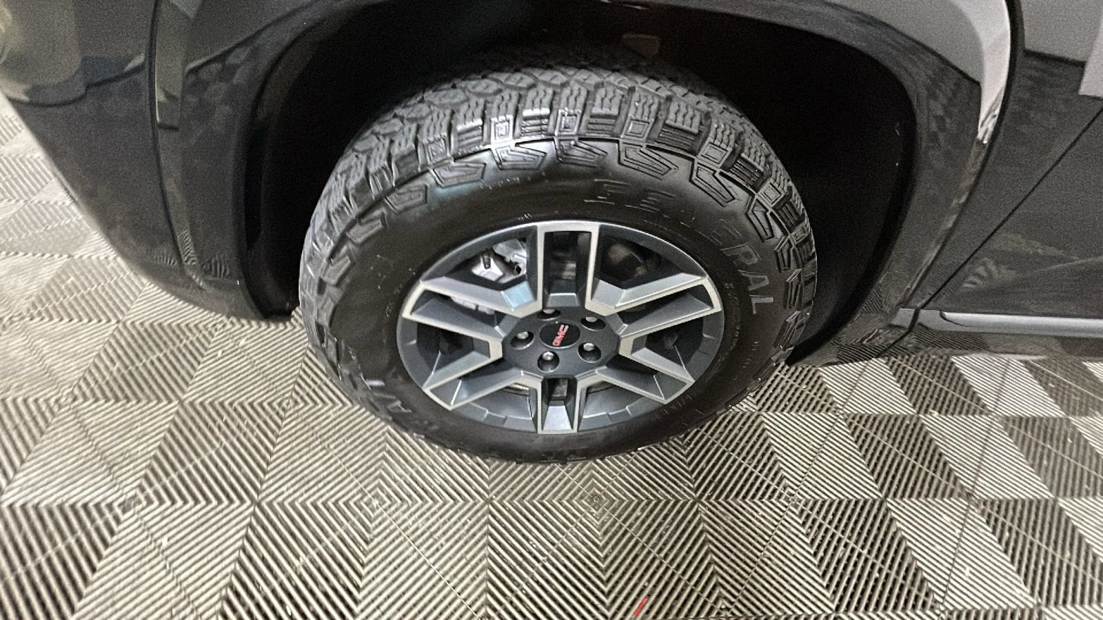 New 2026 GMC Terrain AT4 w/ Technology Package II AWD/4WD image 11