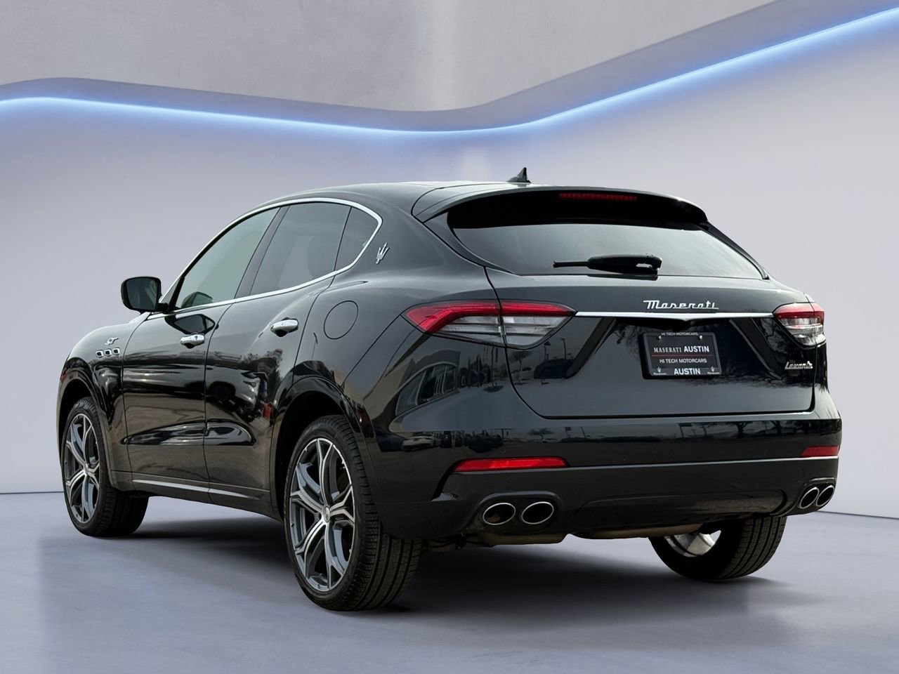 Certified 2023 Maserati Levante GT AWD/4WD image 11